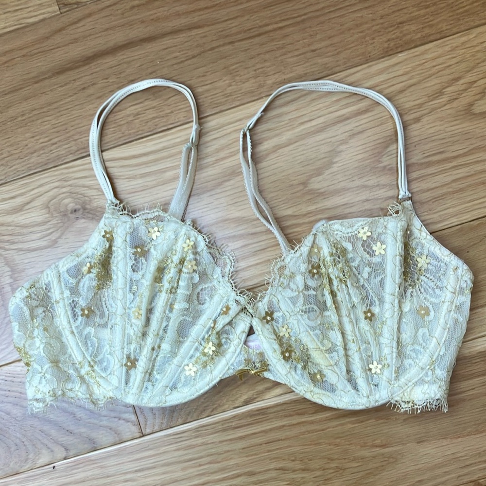 Victoria's Secret Angels Cream Lace balconet Bra with Gold floral Sequins 36C